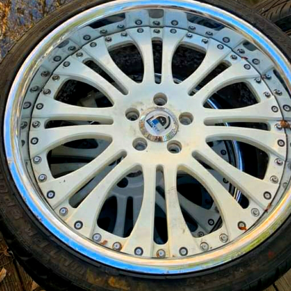 20 inch Rims with tire